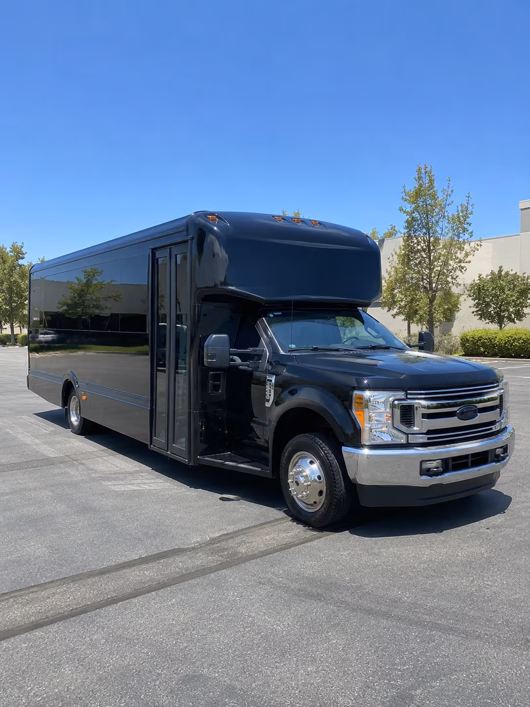 get wedding party buses and minibuses for the bridal party in pittsburgh