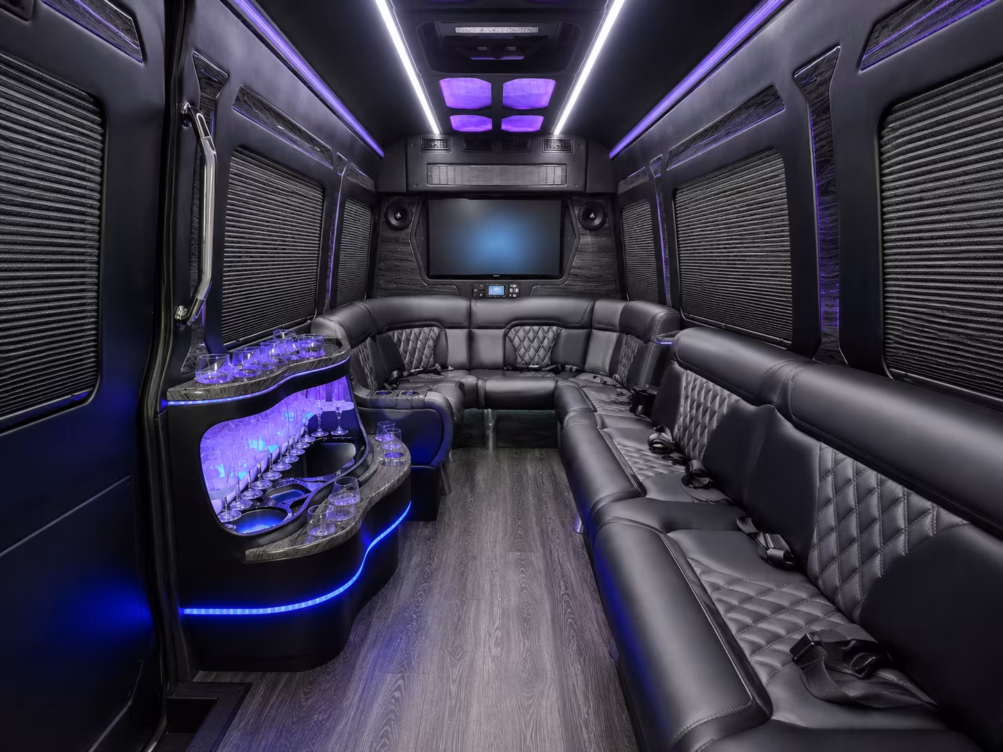 pittsburghcharterbusservices com makes it possible to set up airport transfers to pittsburgh international for your team