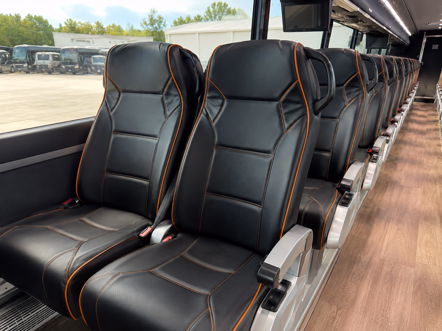 wedding shuttle buses between pittsburgh hotels and your venue